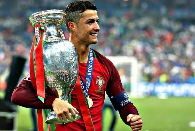 https://www.sdna.gr/sites/default/files/styles/main/public/2019/06/10/cristiano-main-copa.jpg?itok=CuBEcHIK