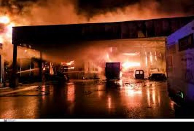 Από πρόθεση η φωτιά στο εργοστάσιο τροφίμων στη Λαμία -Συνεχίζεται η έρευνα  για ταυτοποίηση προσώπων | SDNA